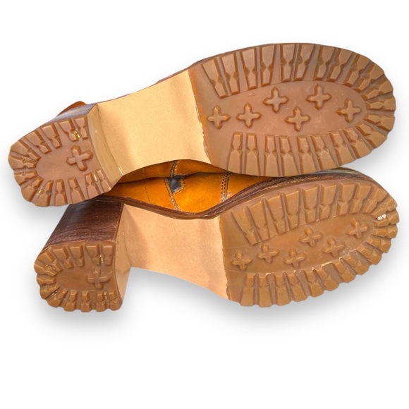 Vintage PLATFORM BOOTS Tan Leather Braided 1970s Campus Boots Size 8 - Picture 9 of 10